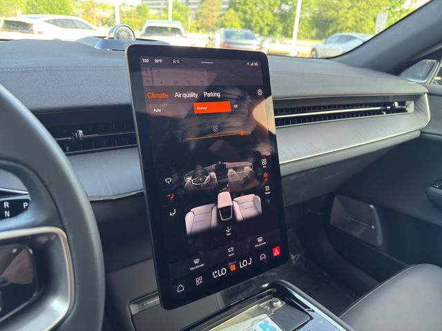 2025 Polestar 3 - Photo 27