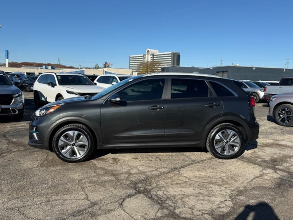 Used 2022 Kia Niro EV EX Premium SUV