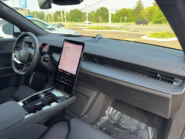2025 Polestar 3 - Photo 26