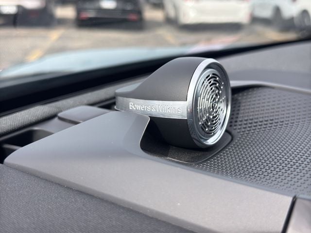 2025 Polestar 3 - Photo 31