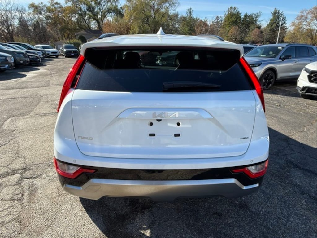 Used 2023 Kia Niro EX Touring SUV