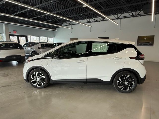 Used 2022 Chevrolet Bolt EV 2LT with VIN 1G1FX6S03N4100575 for sale in Lisle, IL