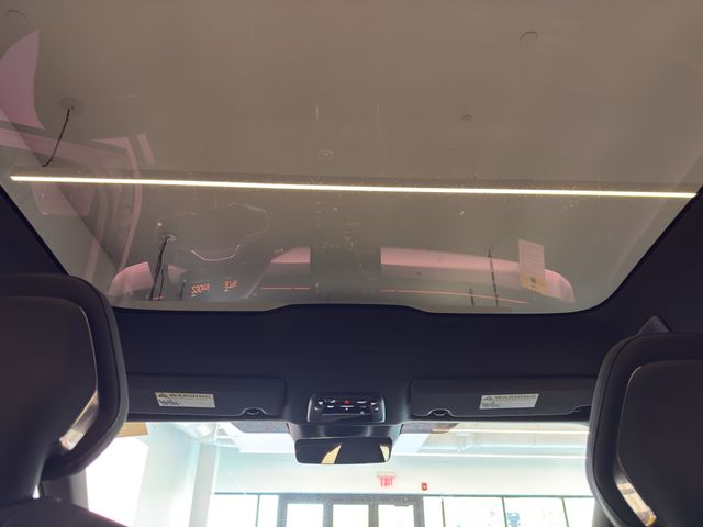 2025 Polestar 3 Performance - Photo 23