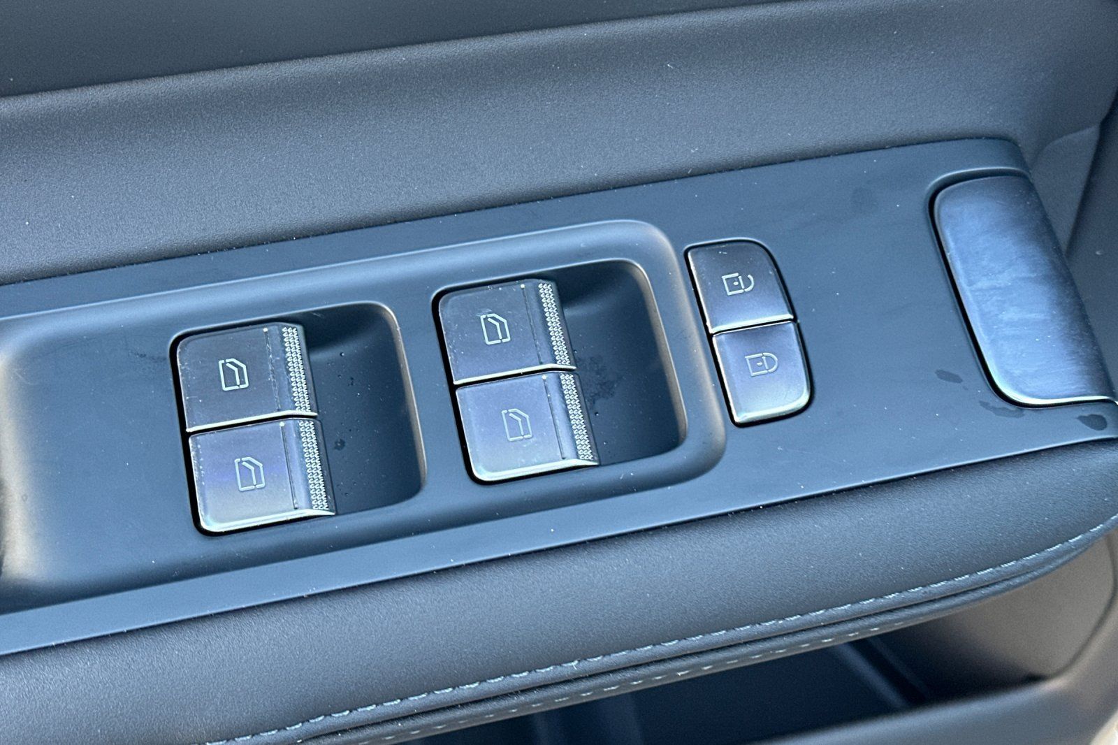 2026 Polestar 4 Base - Photo 15