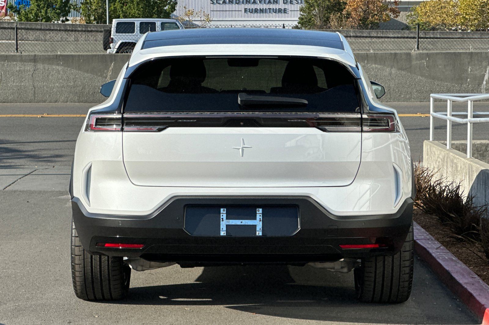 2025 Polestar 3 - Photo 7