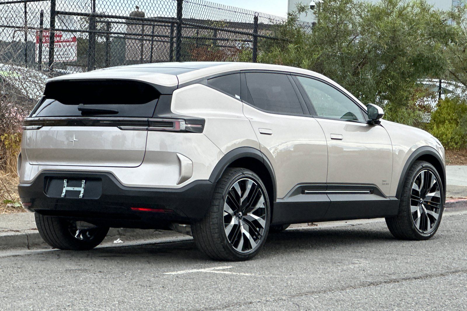 2025 Polestar Polestar 3 photo 2