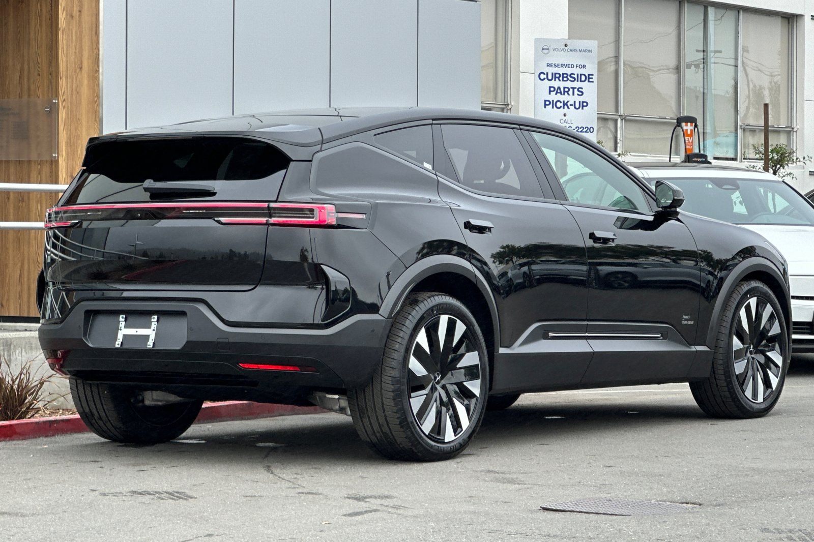 2025 Polestar Polestar 3 photo 2