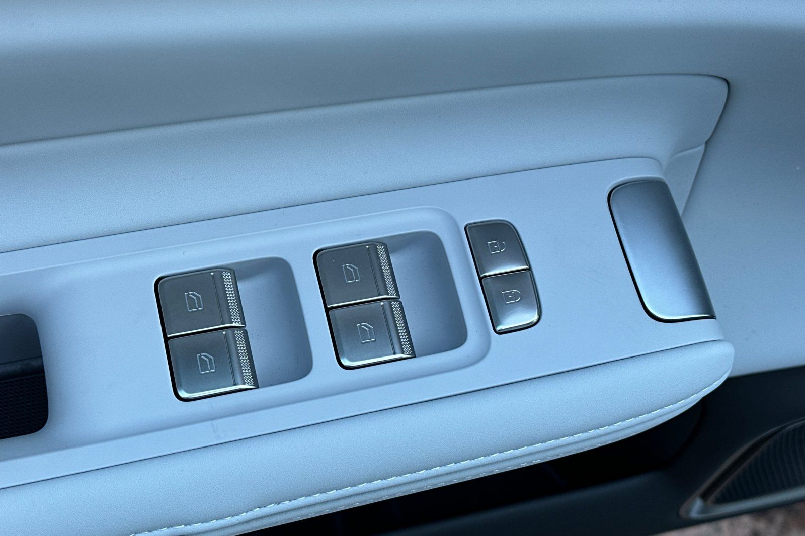 2026 Polestar 4 Base - Photo 15