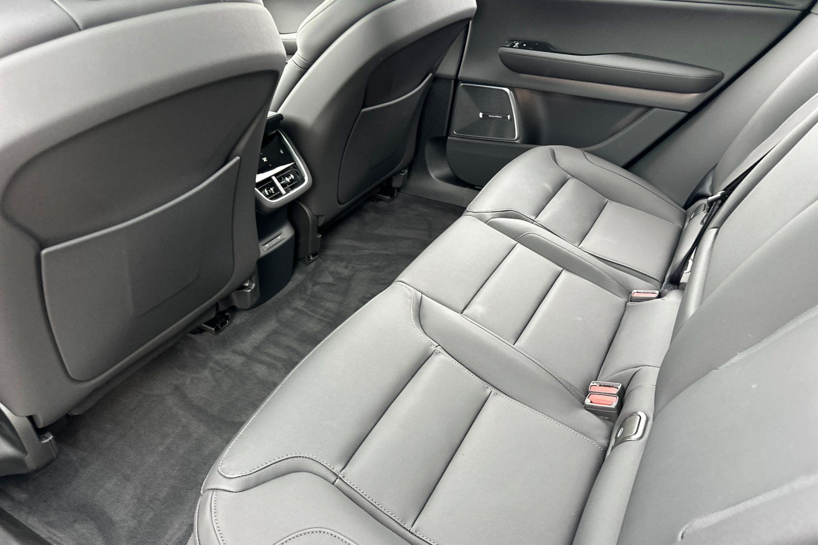 2025 Polestar Polestar 3 photo 3