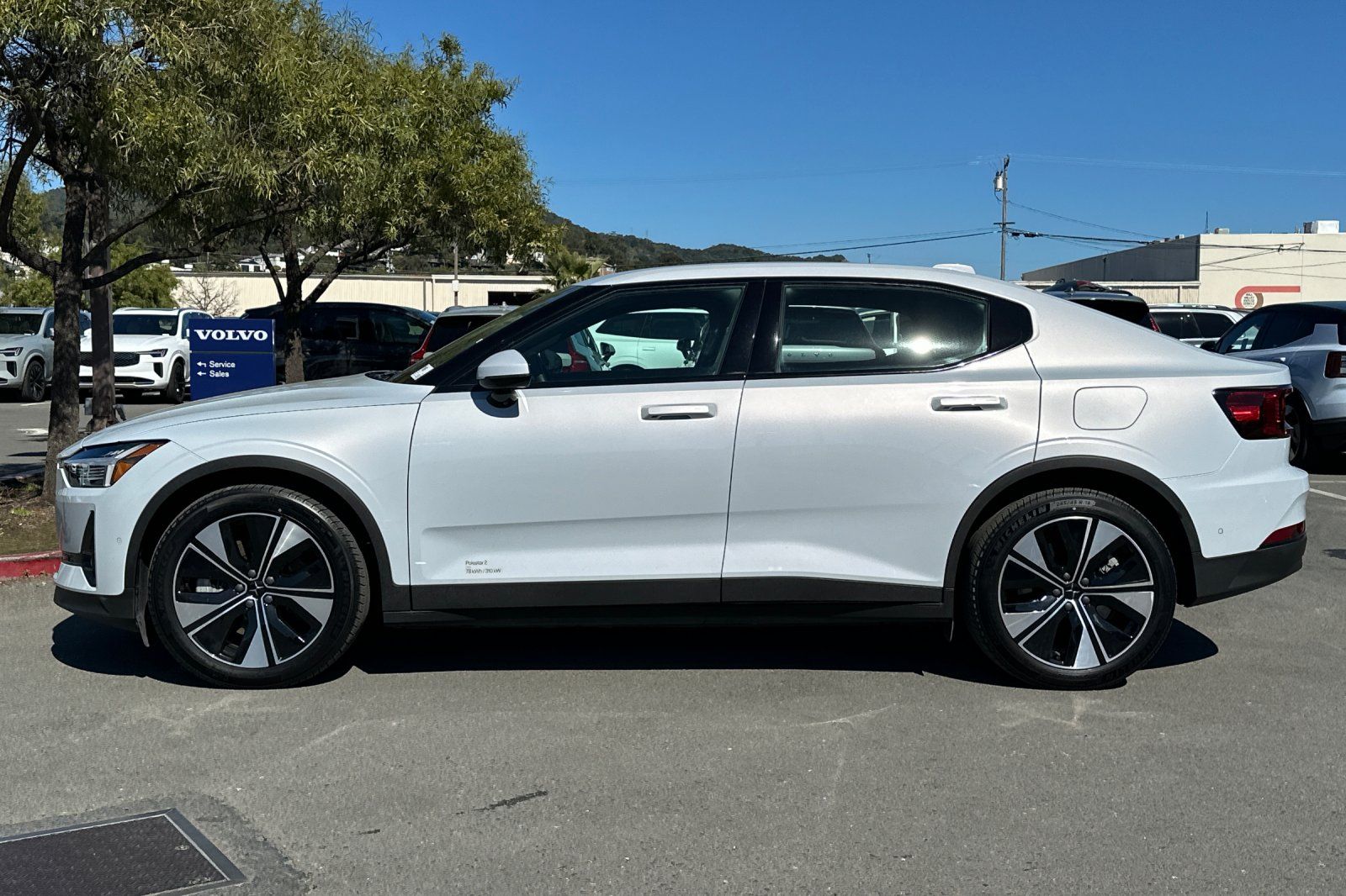 2024 Polestar 2 Long Range Dual Motor photo 4