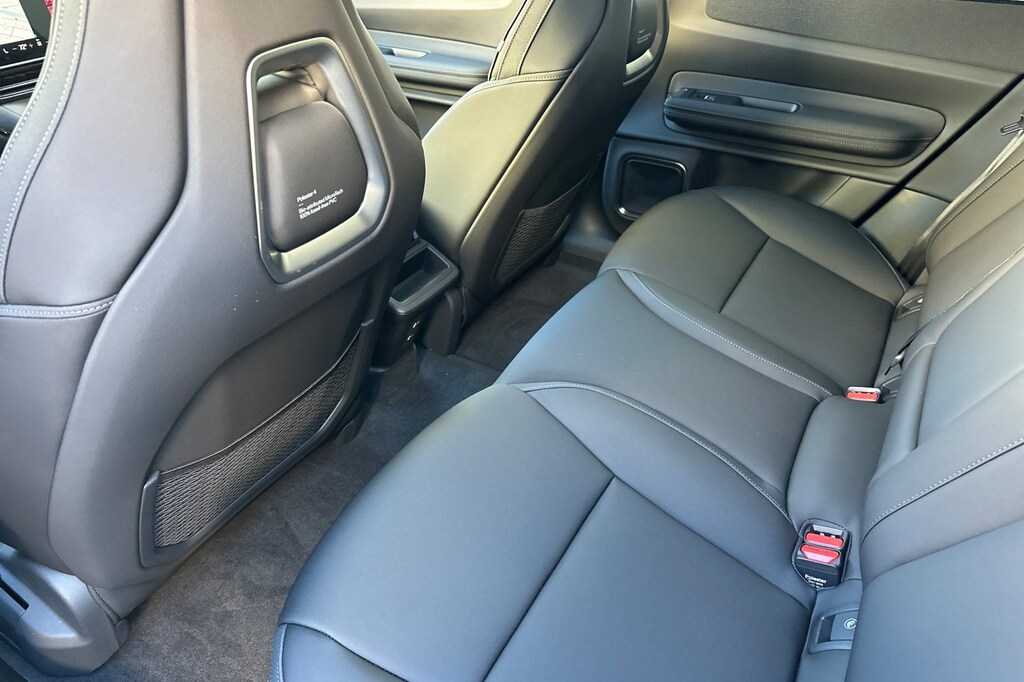 New 2026 Polestar 4 Long Range Dual Motor SUV