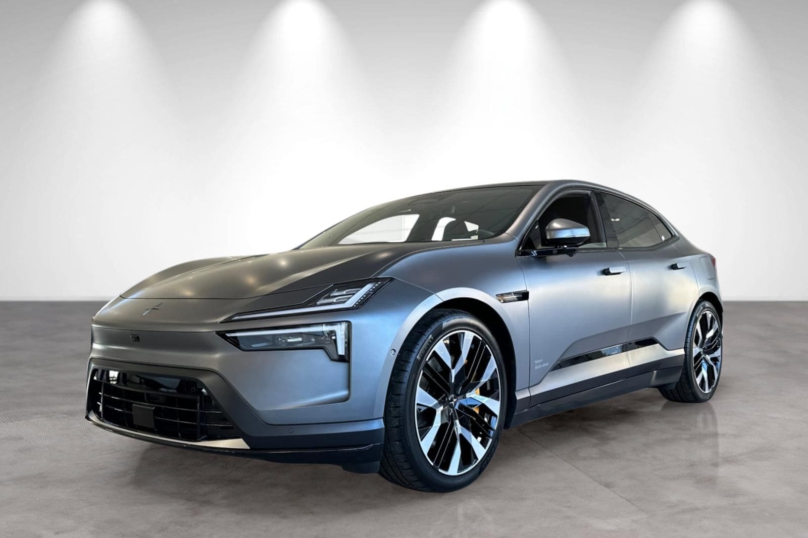 2026 Polestar 4 Standard's photo