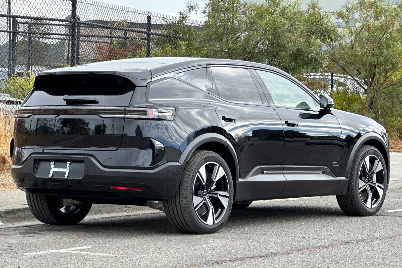 2025 Polestar Polestar 3 photo 2
