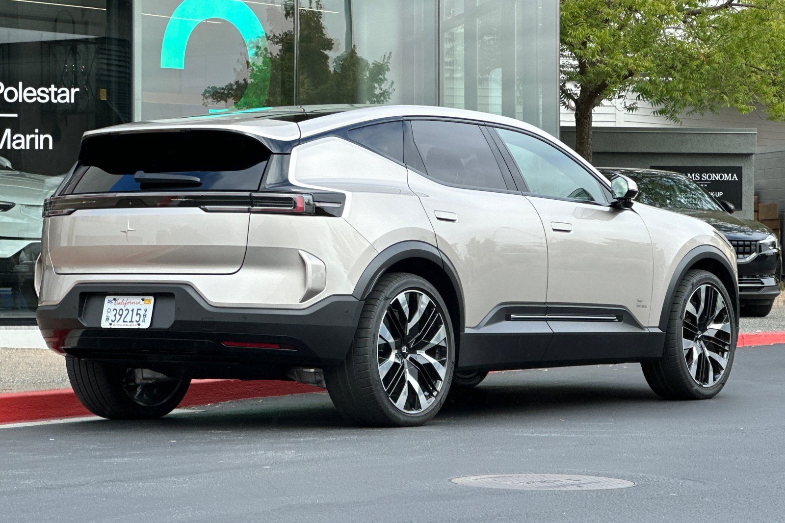 2025 Polestar Polestar 3 photo 2