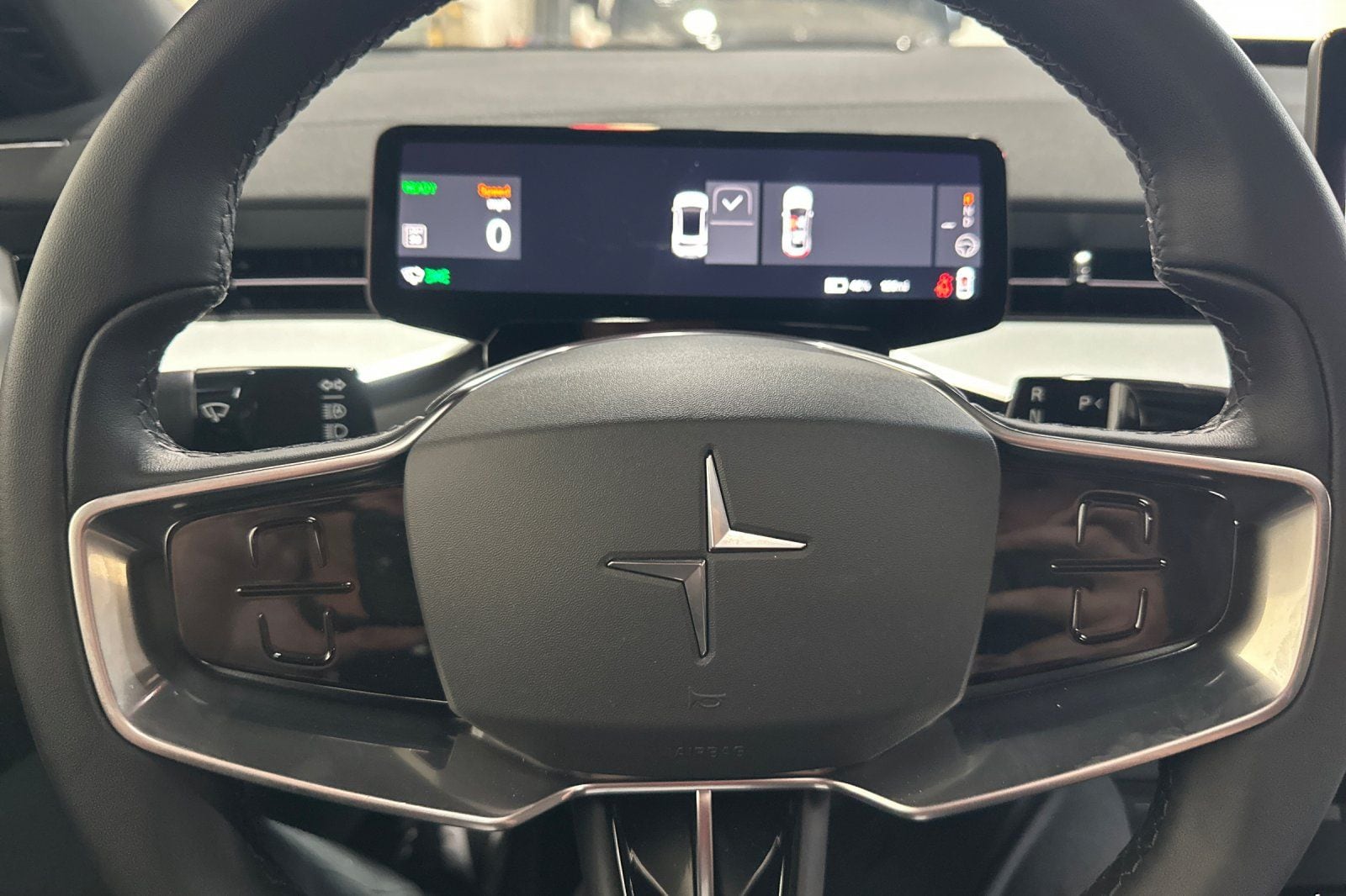 2025 Polestar 3 - Photo 25