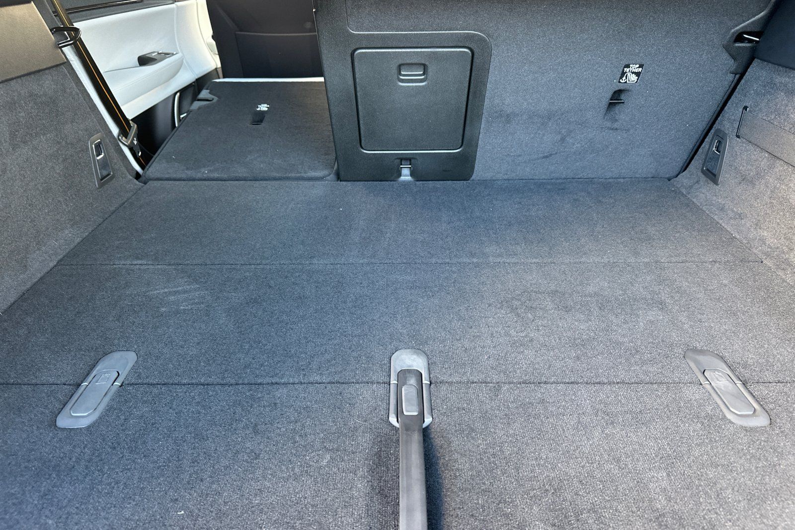 2025 Polestar 3 - Photo 17