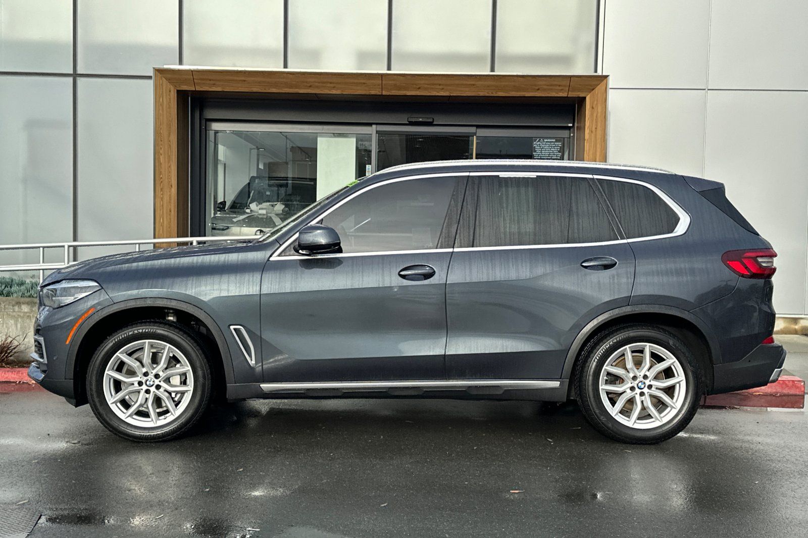 2022 BMW X5 xDrive40i photo 4