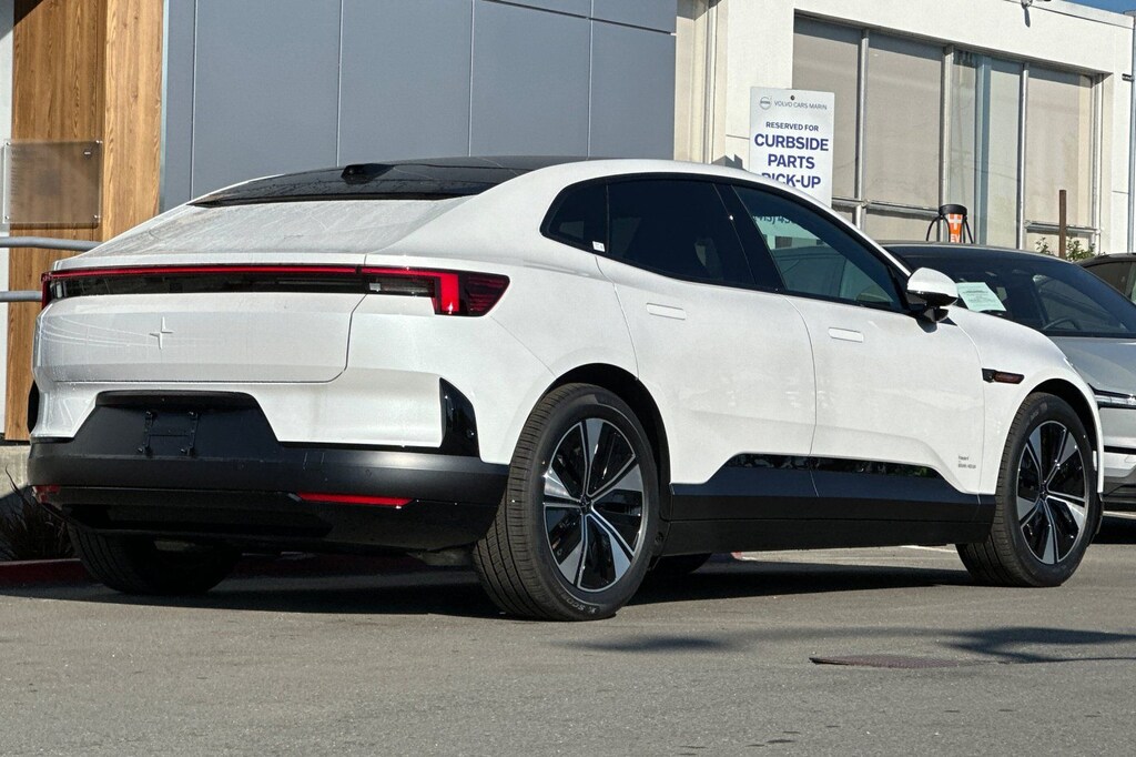 New 2026 Polestar 4 Long Range Dual Motor SUV