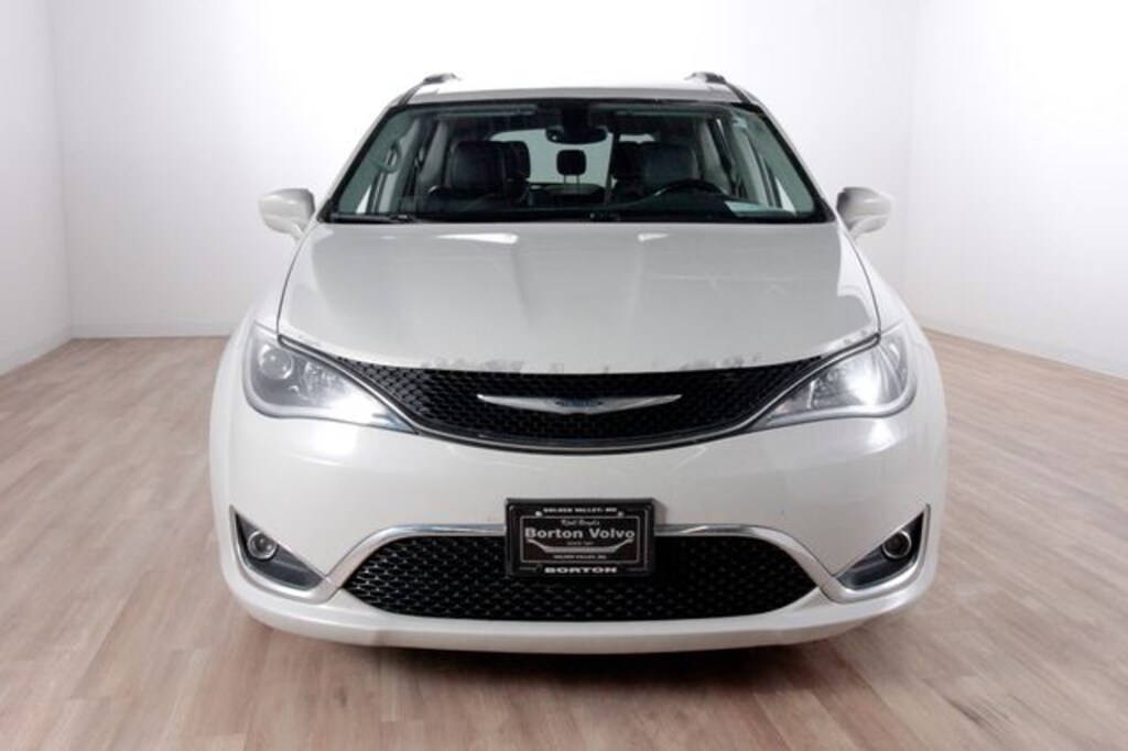 Used 2017 Chrysler Pacifica Touring-L Plus Van