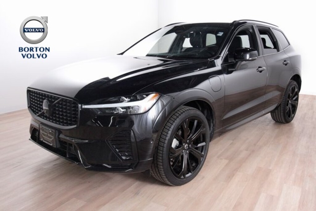 Used 2025 Volvo XC60 plug-in hybrid T8 Ultra Black Edition SUV