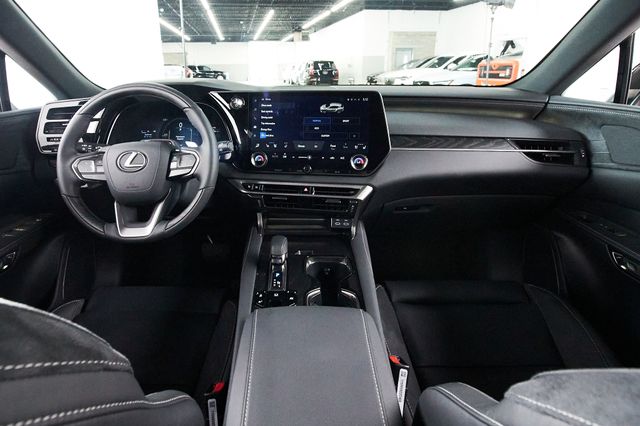 2025 Lexus RX Hybrid 350h - Photo 6