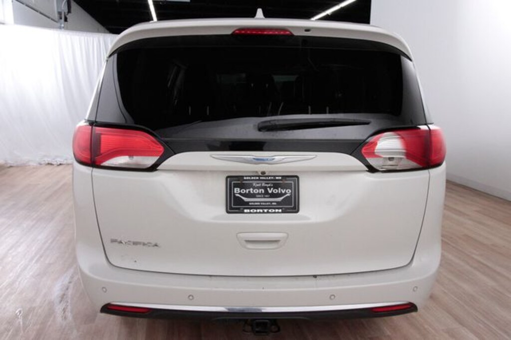 Used 2017 Chrysler Pacifica Touring-L Plus Van