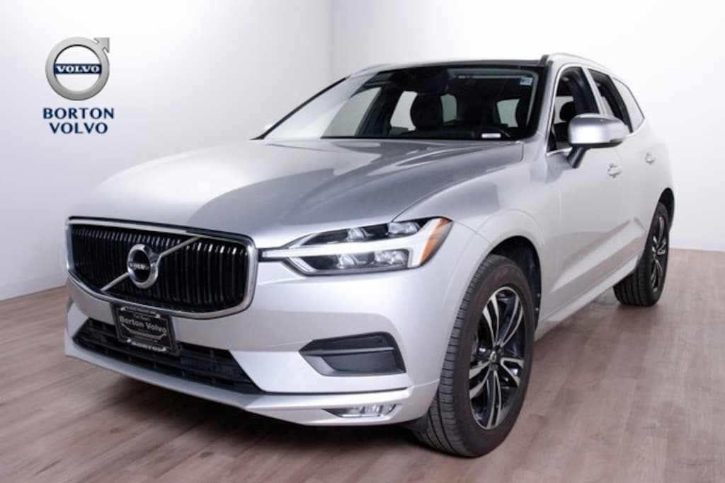 Used 2021 Volvo XC60 T5 Momentum SUV