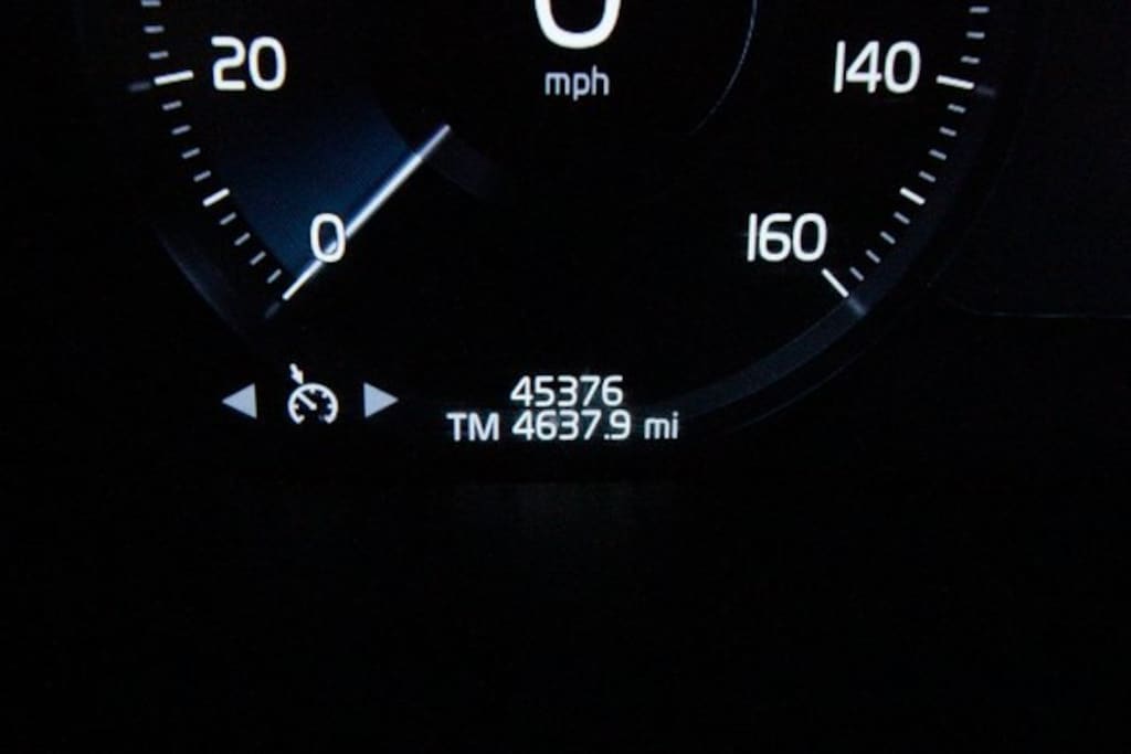 Used 2021 Volvo XC60 T5 Momentum SUV