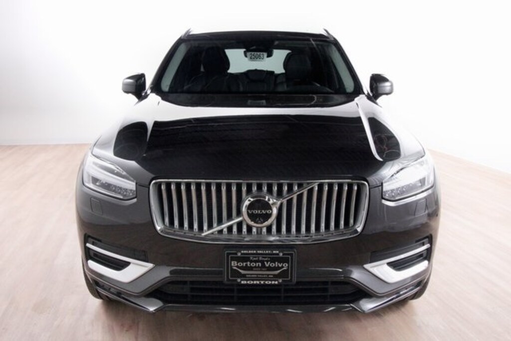 Certified 2025 Volvo XC90 B6 Plus 7-Seater SUV