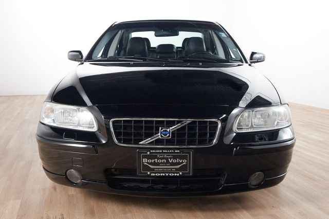 Used 2006 Volvo S60 2.5T with VIN YV1RH592562516248 for sale in Minneapolis, Minnesota