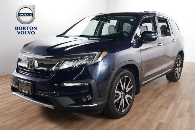 Used 2022 Honda Pilot Touring with VIN 5FNYF6H64NB043214 for sale in Minneapolis, Minnesota