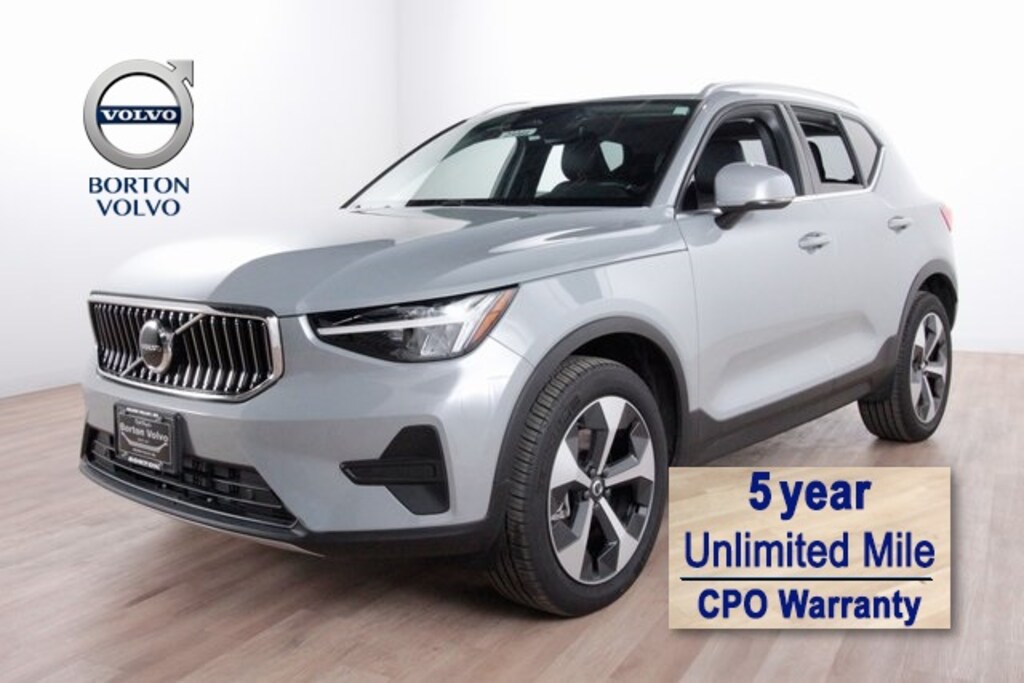 Certified 2025 Volvo XC40 B5 Core Bright Theme SUV