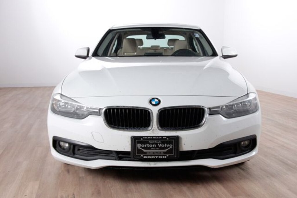 Used 2016 BMW 320i xDrive Sedan