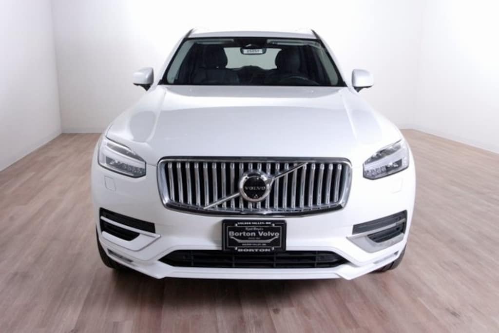 Certified 2025 Volvo XC90 B6 Plus 6-Seater SUV