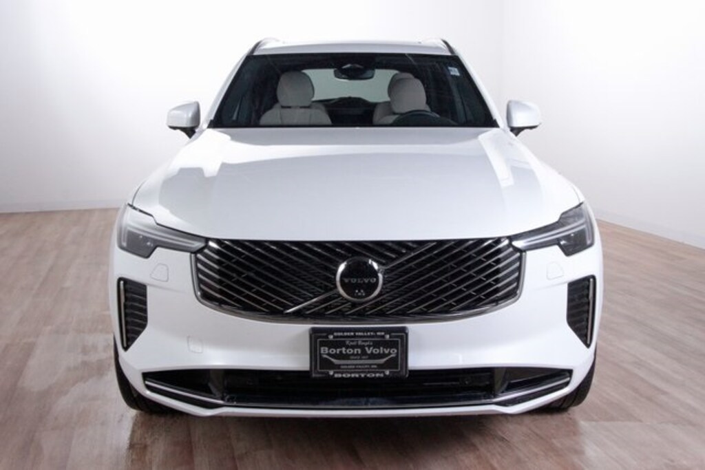 Certified 2025 Volvo XC90 plug-in hybrid T8 (2025.5) Plus 6-Seater SUV