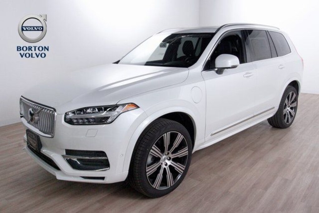 Certified 2025 Volvo XC90 plug-in hybrid T8 Plus 6-Seater SUV