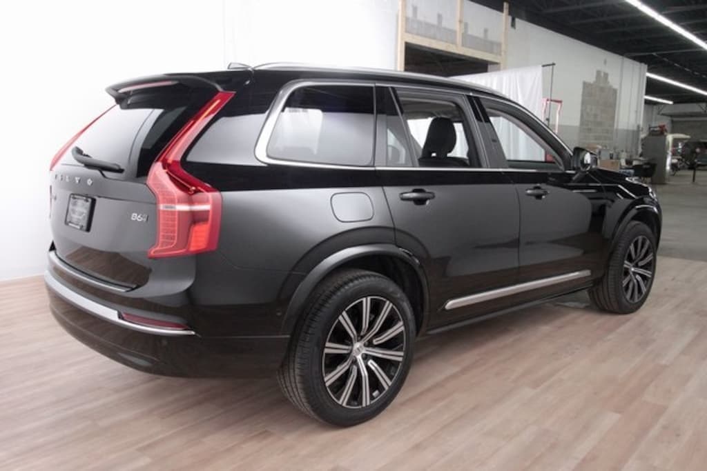 Certified 2025 Volvo XC90 B6 Plus 7-Seater SUV