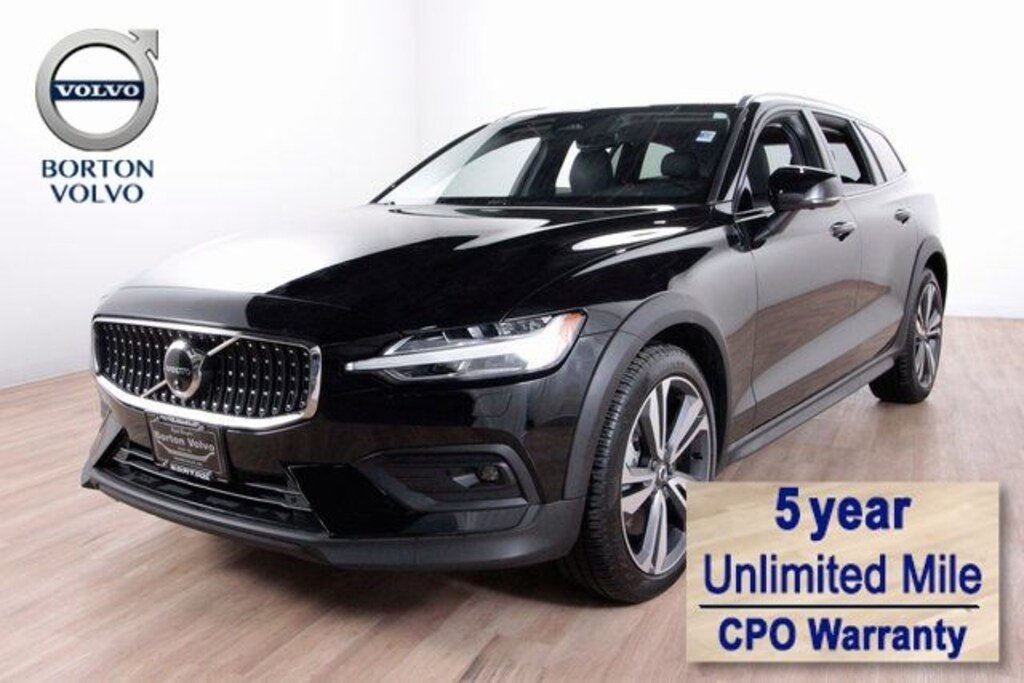 Certified 2025 Volvo V60 Cross Country B5 Plus Wagon