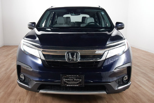 Used 2022 Honda Pilot Touring with VIN 5FNYF6H64NB043214 for sale in Minneapolis, Minnesota