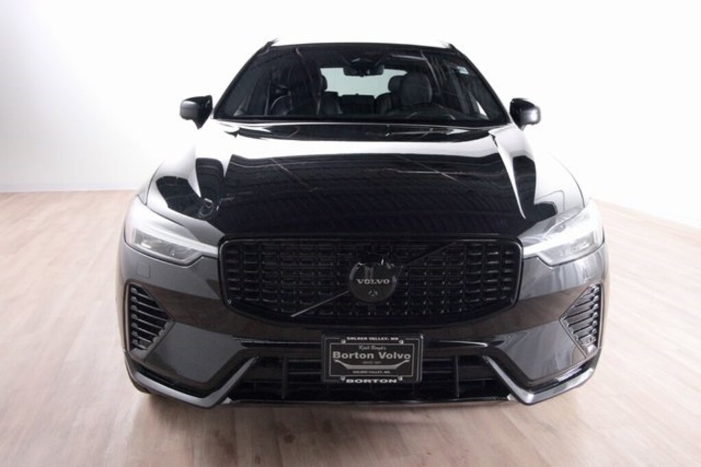 Used 2025 Volvo XC60 plug-in hybrid T8 Ultra Black Edition SUV