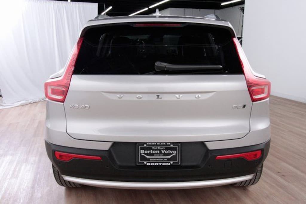 Certified 2025 Volvo XC40 B5 Core Bright Theme SUV