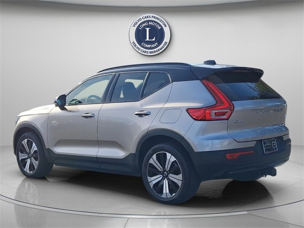 Certified 2023 Volvo XC40 Recharge Pure Electric Twin Plus SUV