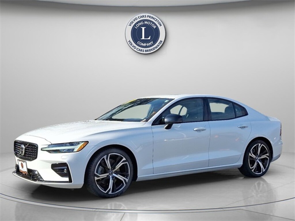 Used 2024 Volvo S60 B5 Core Dark Theme Sedan