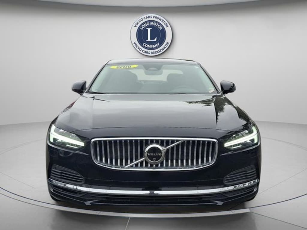 Certified 2024 Volvo S90 Recharge Plug-In Hybrid Ultimate Sedan