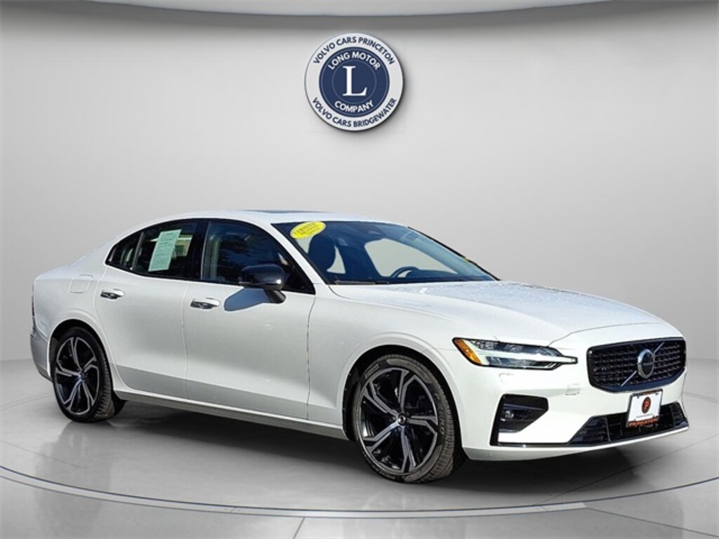 Used 2024 Volvo S60 B5 Core Dark Theme Sedan