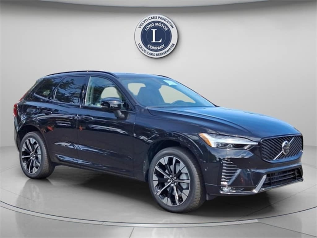 New 2026 Volvo XC60 B5 Plus SUV