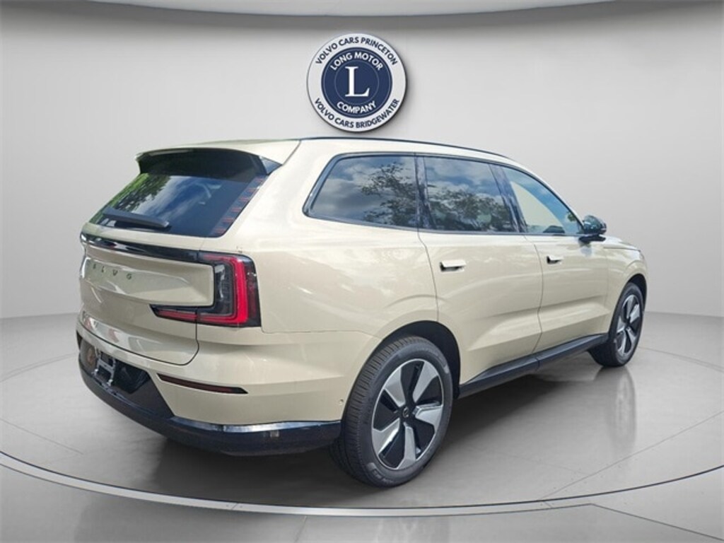 New 2025 Volvo EX90 Twin Motor Plus SUV