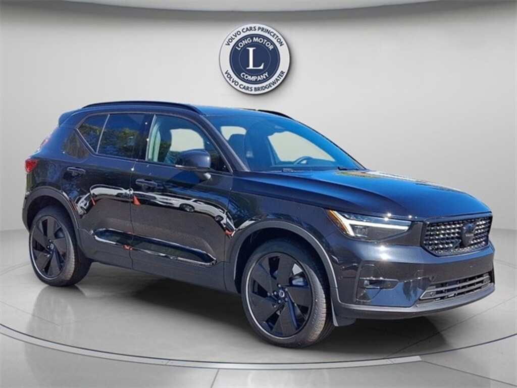 New 2026 Volvo XC40 B5 Ultra Black Edition SUV
