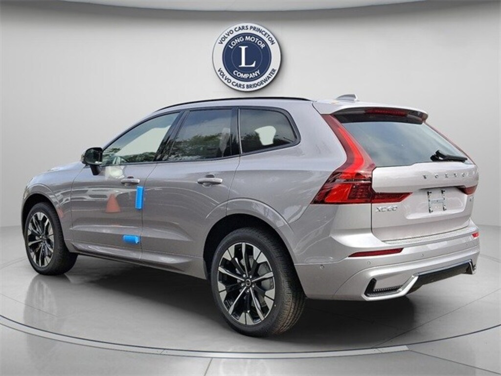 New 2026 Volvo XC60 B5 Plus SUV