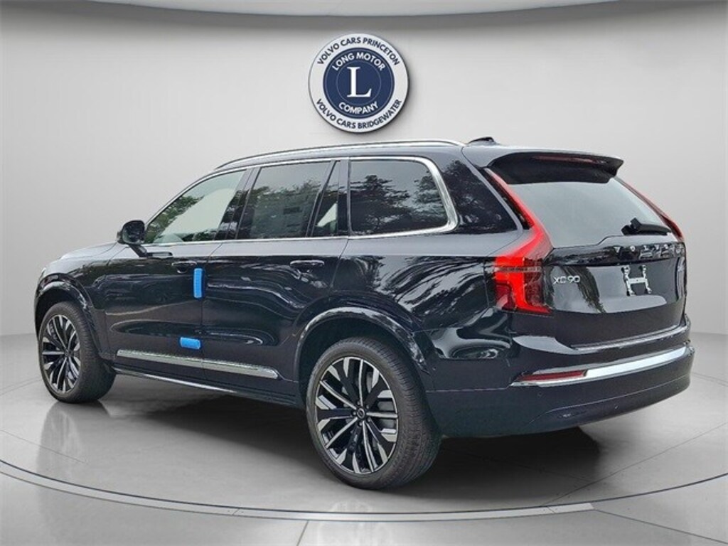 New 2026 Volvo XC90 B5 Plus SUV